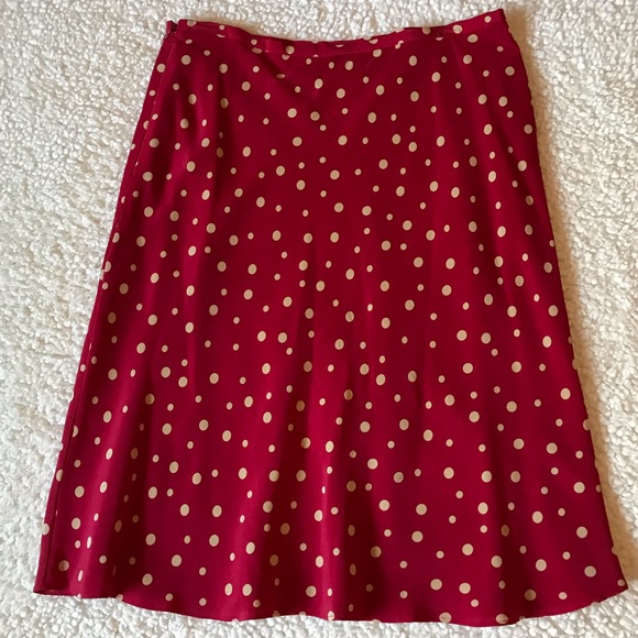 Adorable 100% silk polkadot skirt - Picture 2 of 4